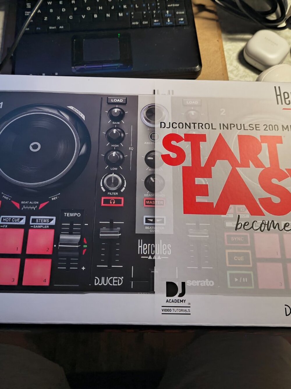 Dj Controller - Picture 3 of 4